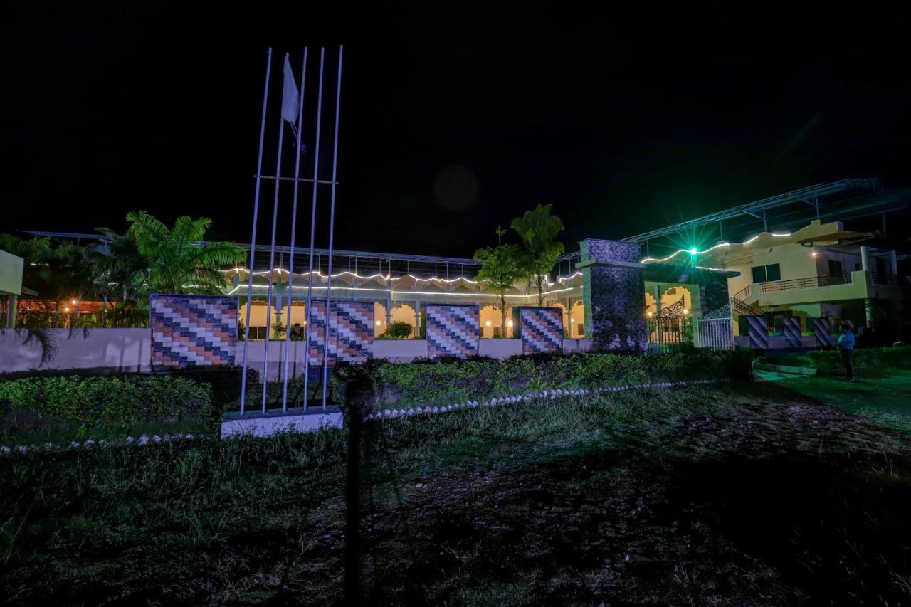 Brindavan Garden Resort & Spa Krishnarajasagara Esterno foto