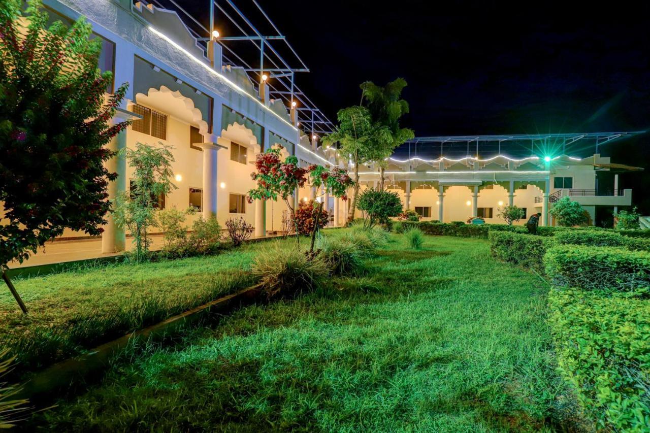 Brindavan Garden Resort & Spa Krishnarajasagara Esterno foto