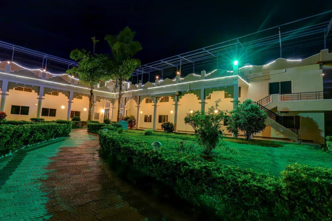 Brindavan Garden Resort & Spa Krishnarajasagara Esterno foto